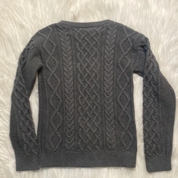 Gap Gray Cable Knit Sweater, NWT, Large - Picture 5 of 6